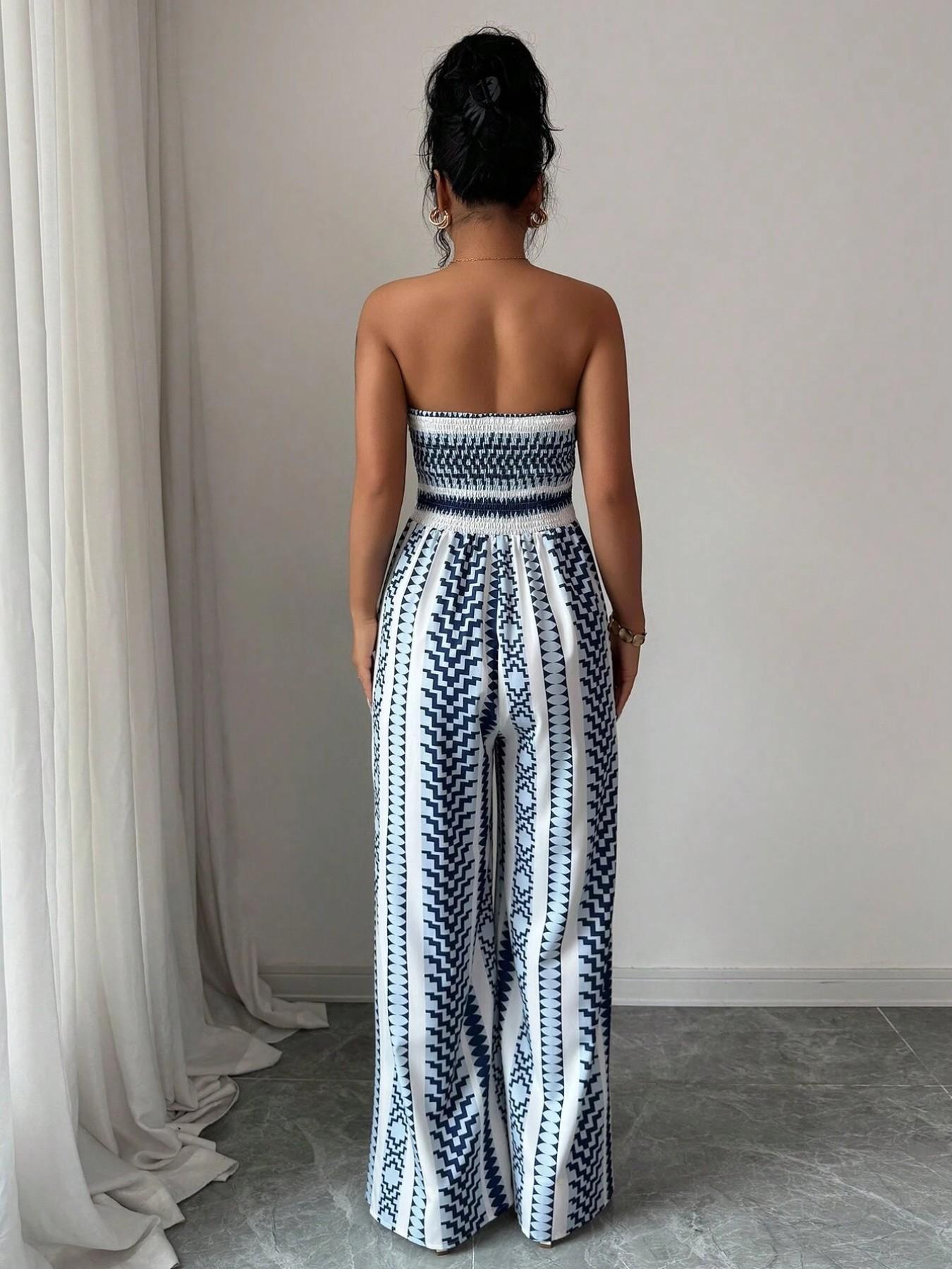 Elisa Jumpsuit with round neckline and side slits