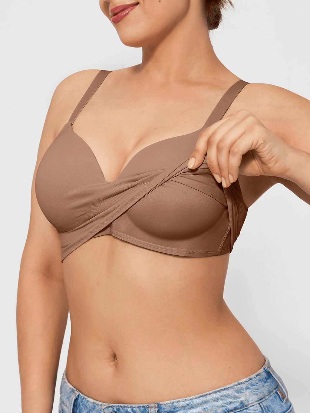 ContourLift™ Seamless Wireless Shaping Push Up Bra